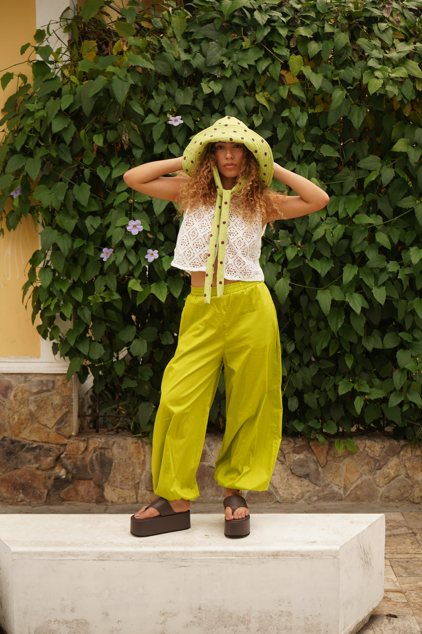 Sombrero verde vino, foto 1 de 5